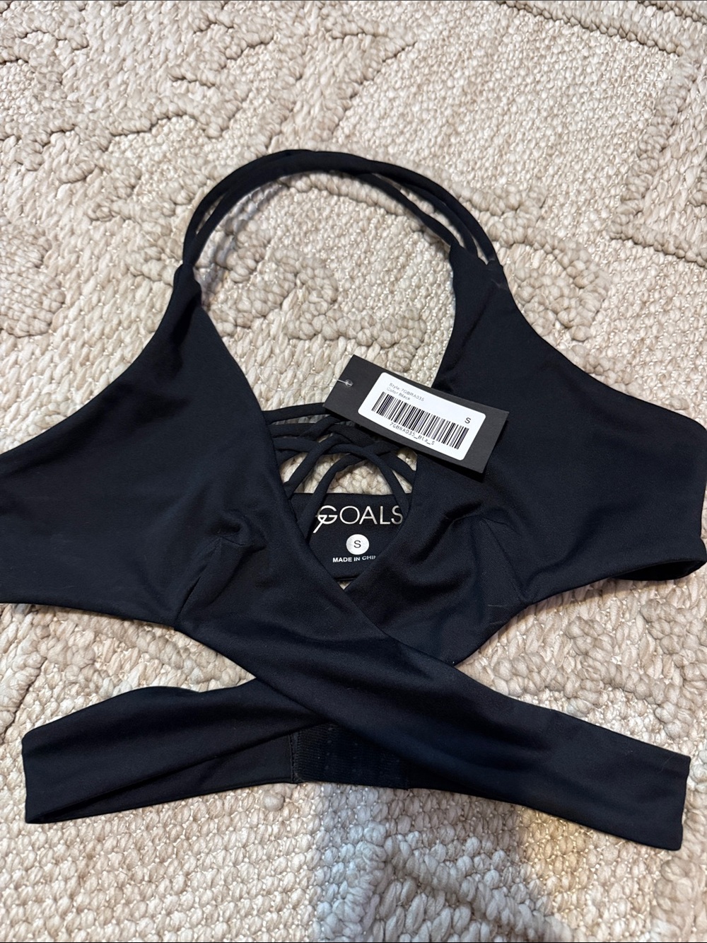 Women's Black Strappy Cross-Back Sports Bra